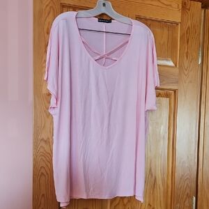 NWOT Monnuro Short Sleeve Top
